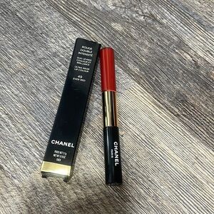 Chanel long lasting lip gloss